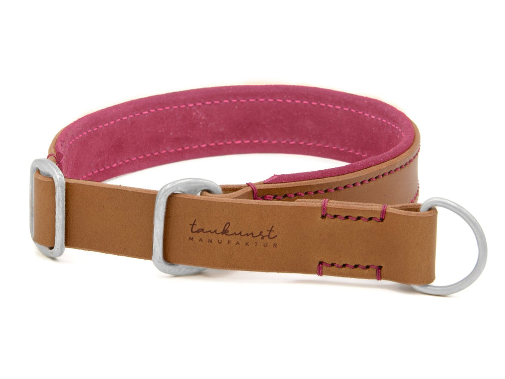 Robustes braunes Lederhalsband für Hunde mit pinker Innenseite und silberner Schnalle, ideal für täglichen Gebrauch.