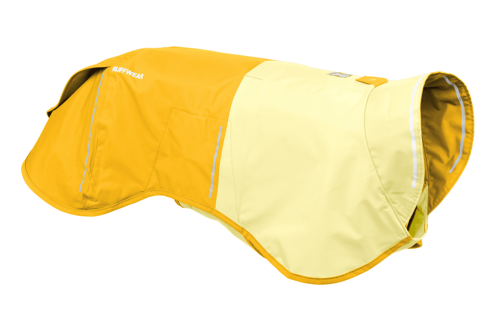 "Leuchtend gelber Sun Shower™ Regenmantel für Hunde mit reflektierenden Elementen und bequemer Passform."
