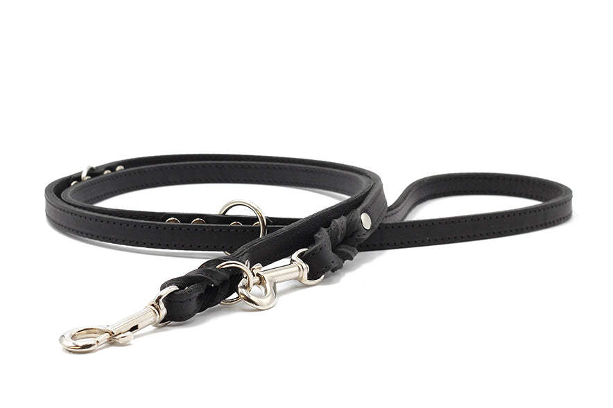 Schwarze Lederleine (2m) mit Karabinerhaken und strukturiertem Design, ideal für Hundehalter, robust und langlebig.