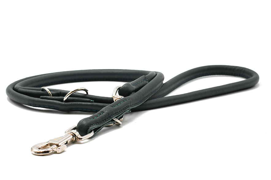 Schwarze, rundgenähte Lederleine 2m mit silbernem Karabinerhaken – robust und elegant für deinen Hund.