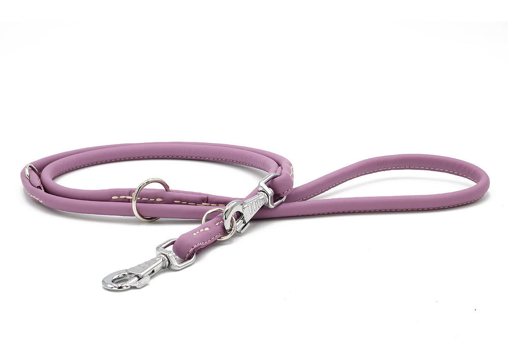 Lila Hundeleine, rundgenäht, 2m lang, mit stabilen Karabiner und handfreundlicher Schlaufe. Hochwertige Verarbeitung.