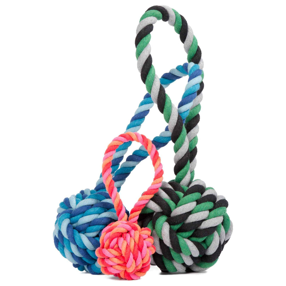 Mini Schleuderball für Hunde – geflochtene Seilbälle in verschiedenen Farben, ideal zum Spielen und Beschäftigen.