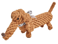 Hundespielzeug Dackel aus braunem Seil, geflochten, mit stilisiertem Kopf und Beinen, Etikett "LAB"; ideales Kult-Spielzeug für Hunde.