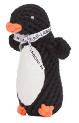Hundespielzeug Poldi Pinguin aus geflochtenem Material in Schwarz-Weiß mit orangefarbenem Schnabel. Marke LABONI. Ideal für Hunde.