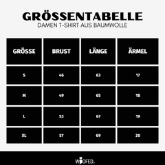 Größentabelle für Damen T-Shirts "Dogmom" mit Maßen für Brust, Länge und Ärmel in S, M, L und XL in cm.