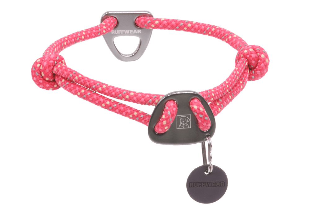 Pinkes geflochtenes Hundehalsband Knot-a-Collar™ mit robustem Metallverschluss und strapazierfähiger Struktur.