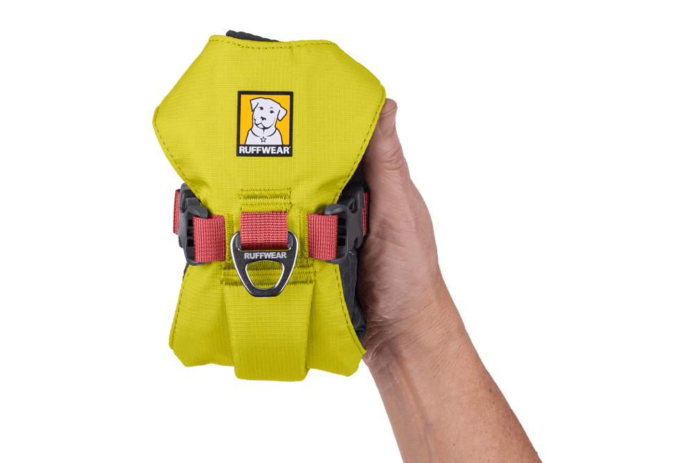 Ruffwear Flagline™ Hundegeschirr in Gelb mit reflektierenden Elementen und verstellbarer Schnalle für sicheren Halt.