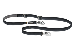 Verstellbare schwarze Hundeleine mit zwei Karabinerhaken für Komfort und Kontrolle – ideal für aktive Hunde.