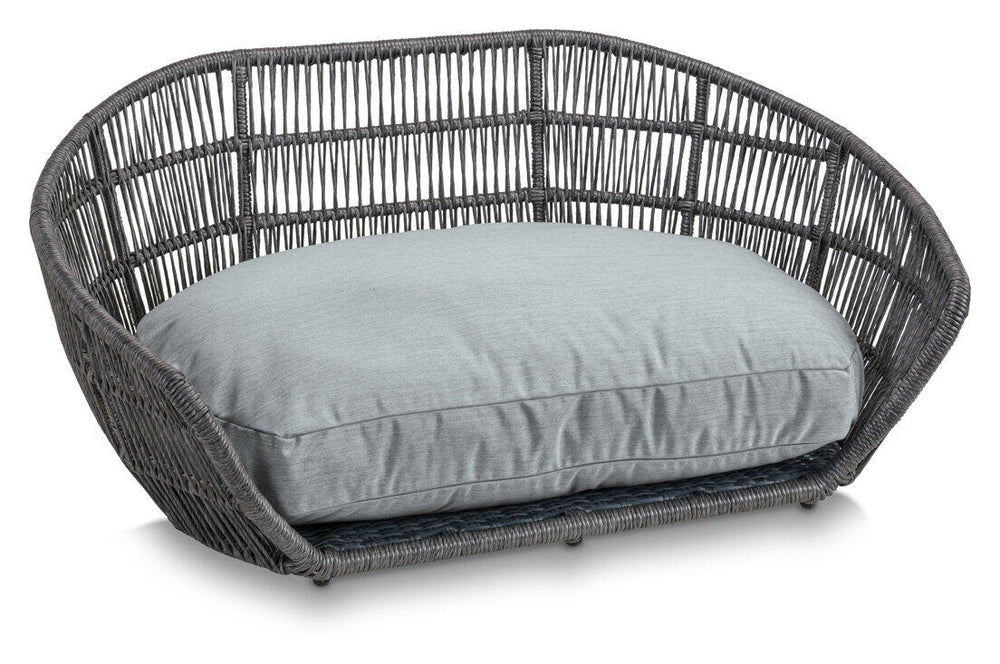 Stilvolles PRADO Design-Hundebett CHIC in grauem Korb und hellgrauem Kissen, perfekt für Hunde und Katzen.