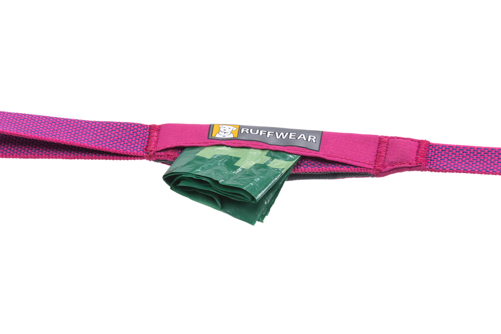Ruffwear Hi Light™ leichte Hundeleine in Pink mit Tasche für Hundetüten, ideal für Ausflüge mit Ihrem Hund.