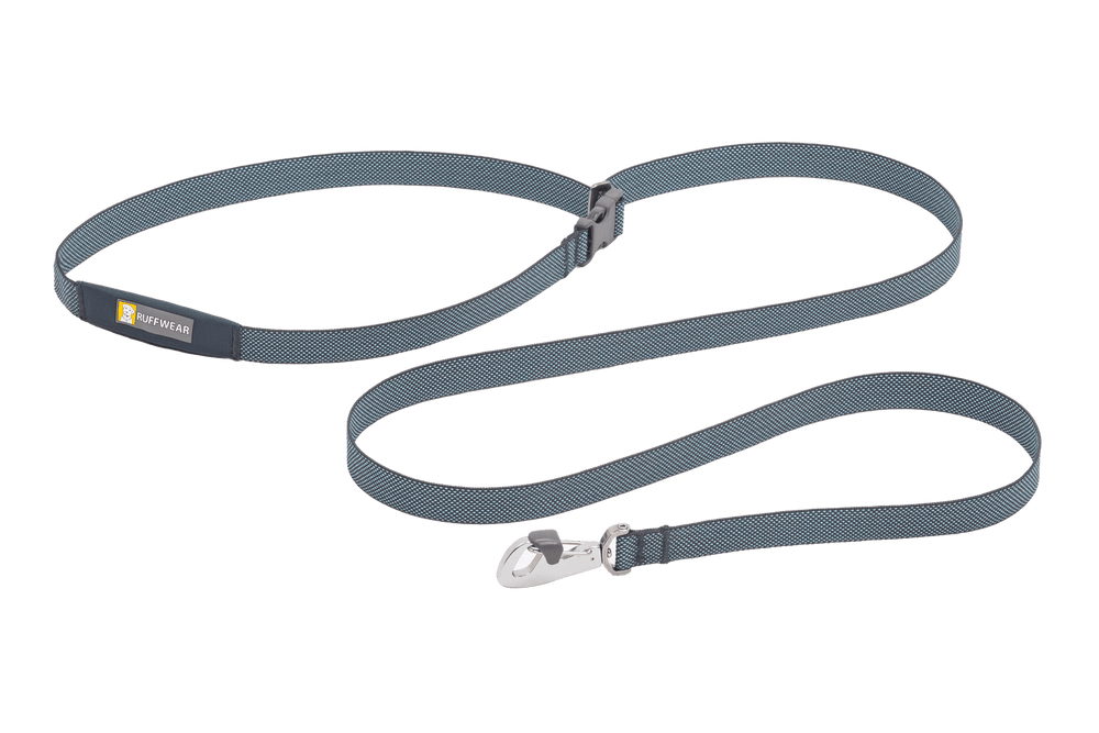 Graue Flagline™ Hundeleine mit ergonomischem Griff und stabilem Karabinerhaken für sicheres Gassi-Gehen.