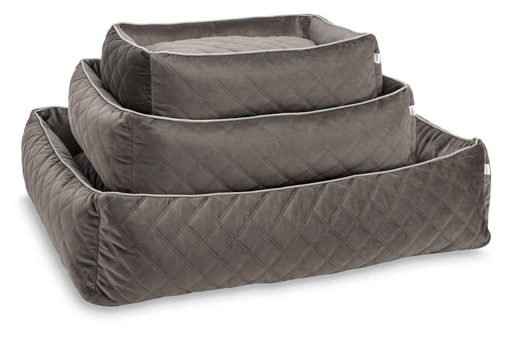 "CLASSIC Hundebett OXFORD in grau, stapelbar, samtig mit Rautenmuster und hellem Rand, ideal für gemütlichen Hundeschlaf."
