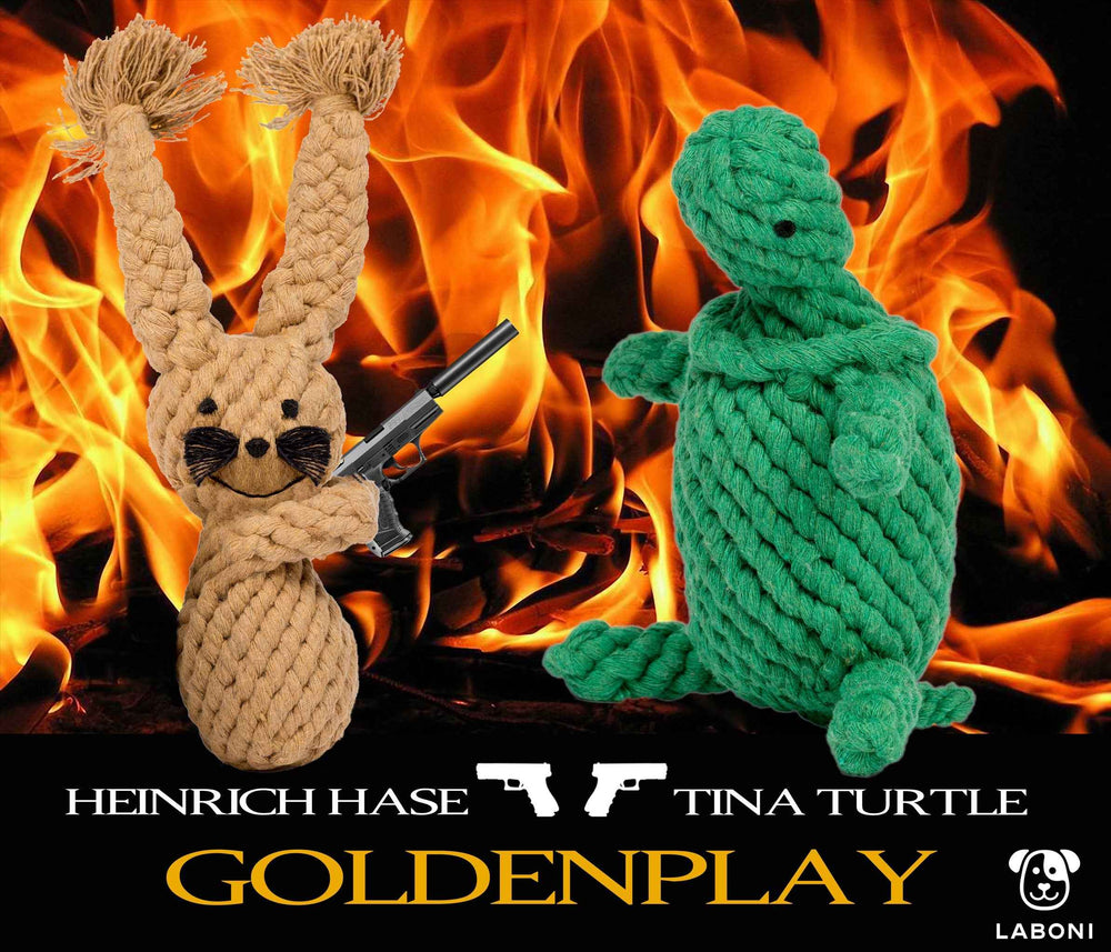 ALT-Text: Kult-Spielzeug für Hunde: Heinrich Hase mit Spielzeugpistole und Anton Turtle aus geflochtenem Material.