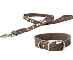 Braunes Lederhalsband und geflochtene Leine mit Metallnieten und Karabinerhaken für Hunde - klassischer Stil.