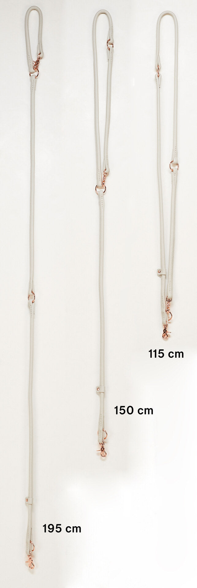 Stylische mehrstufige Halsband-Leinen-Kombination in drei Längen für modische Hundehalter.