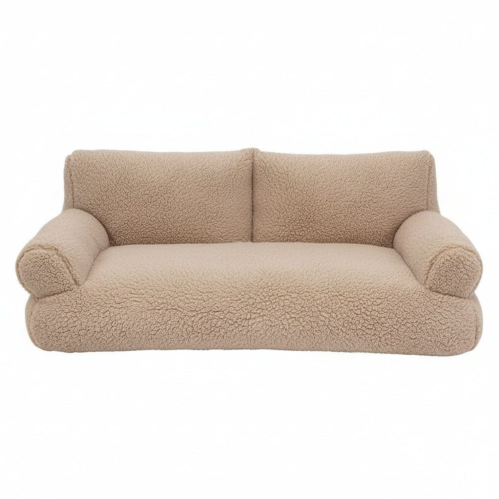 Bequemes Plüschsofa "TEDDY" in beige mit breiten Armlehnen und niedriger Rückenlehne für modernes, gemütliches Wohnen.