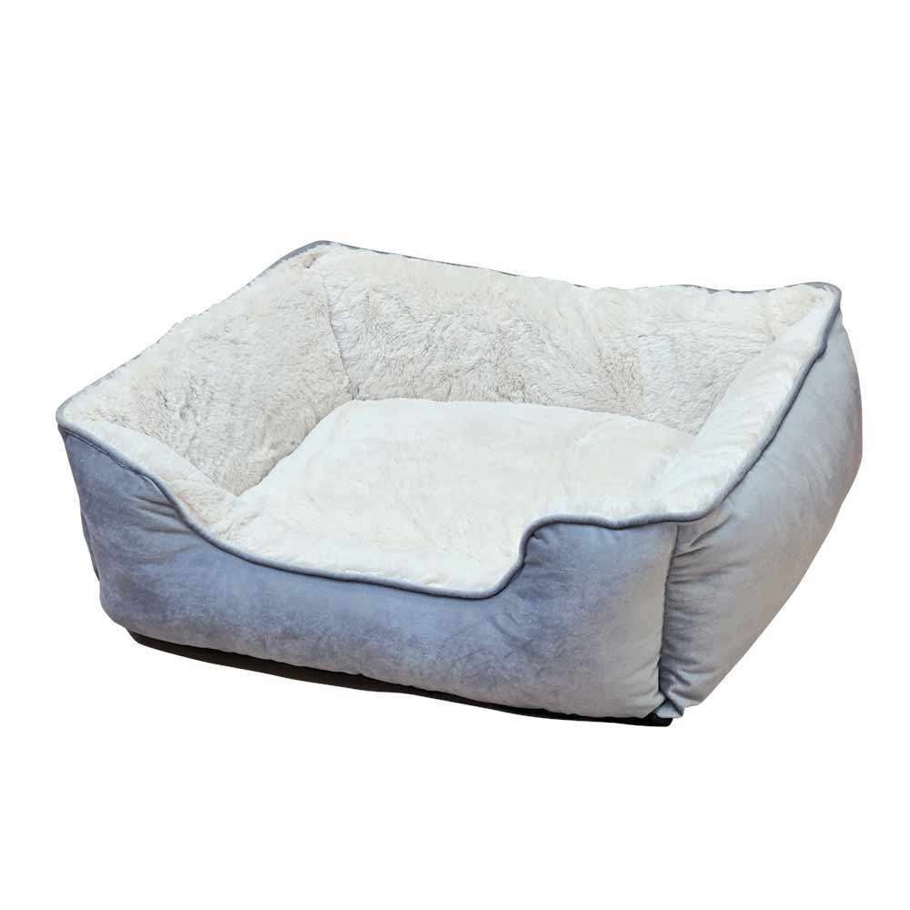 Komfortables rechteckiges Hundebett "TOFA" mit grauer Außenfläche und hellem, plüschigem Innenfutter.