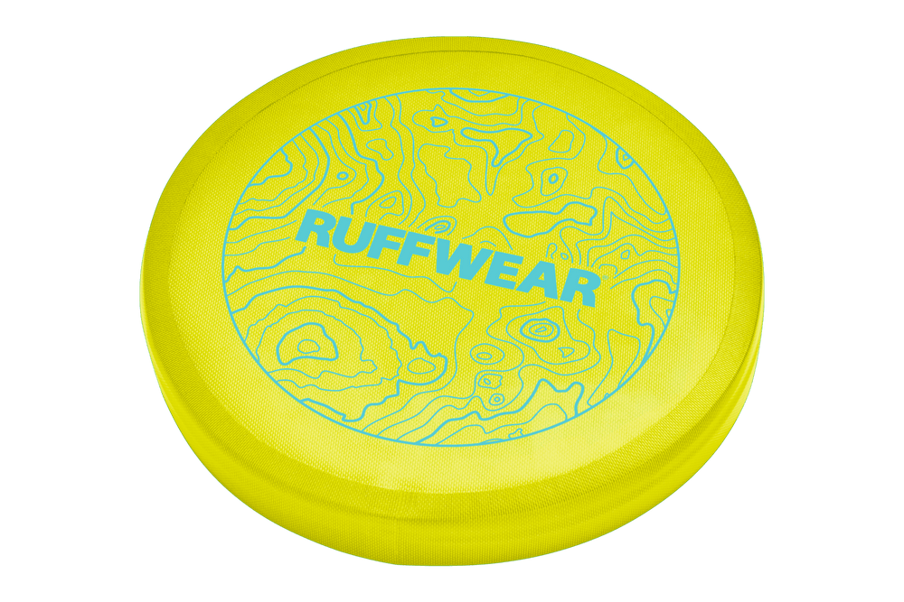 Bunte Camp Flyer™ Frisbeescheibe für Hunde in Gelb mit rutschfester Oberfläche und dem RUFFWEAR-Logo.