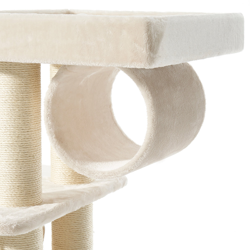 Katzenkratzbaum ELIN mit mehreren Ebenen, Tunnel und weichem Bezug, ideal für das Spiel und die Krallenpflege.