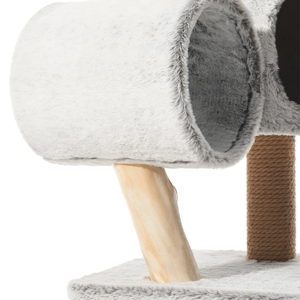 Katzenspielzeug Kratzbaum RUNA mit weichem Tunnel und Sisalstamm für Katzen, stabil und bequem.