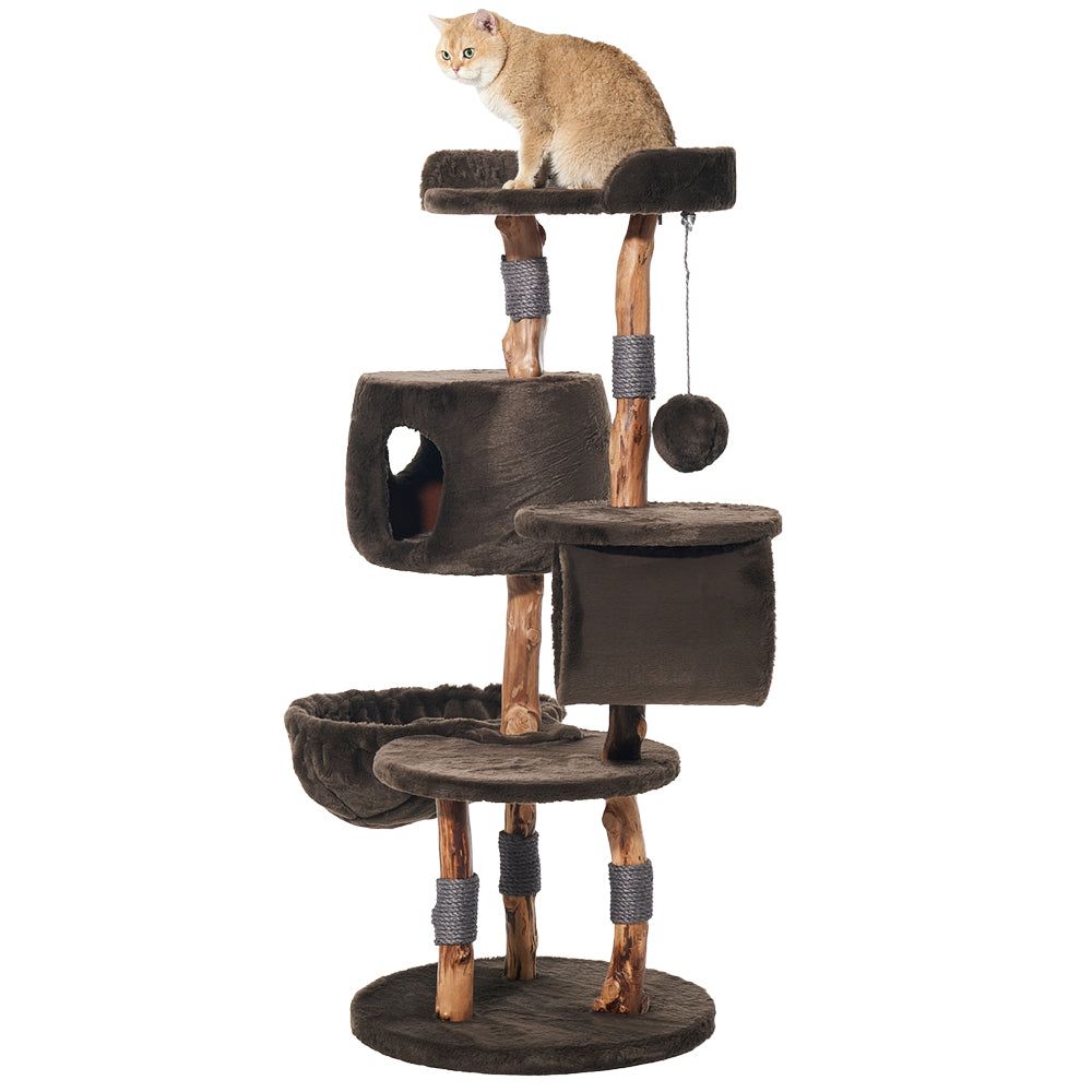 Mehrstöckiger Kratzbaum "GENA" für Katzen mit Plattformen, Höhlen und Sisal, Katze sitzt oben auf der höchsten Plattform.