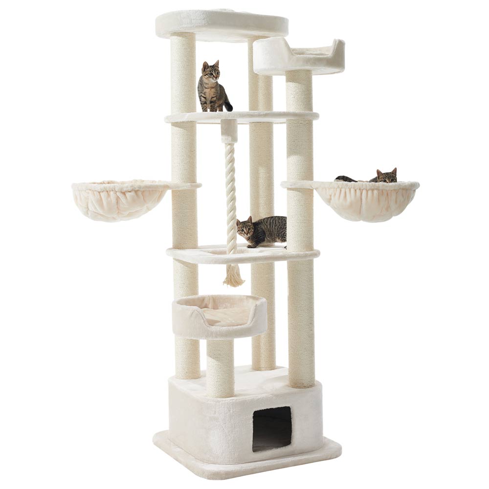 Großer Kratzbaum MUSAN aus hellem Material mit Körben, Tunnel und mehreren Katzen zum Spielen und Entspannen.