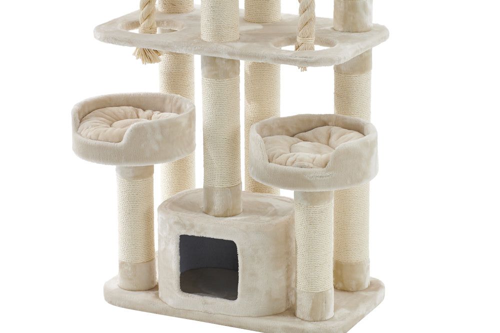 Kratzbaum KYLA in hellbeige für Katzen mit mehreren Ebenen, Höhle und gepolsterten Liegeplätzen. Ideal zum Spielen und Entspannen.