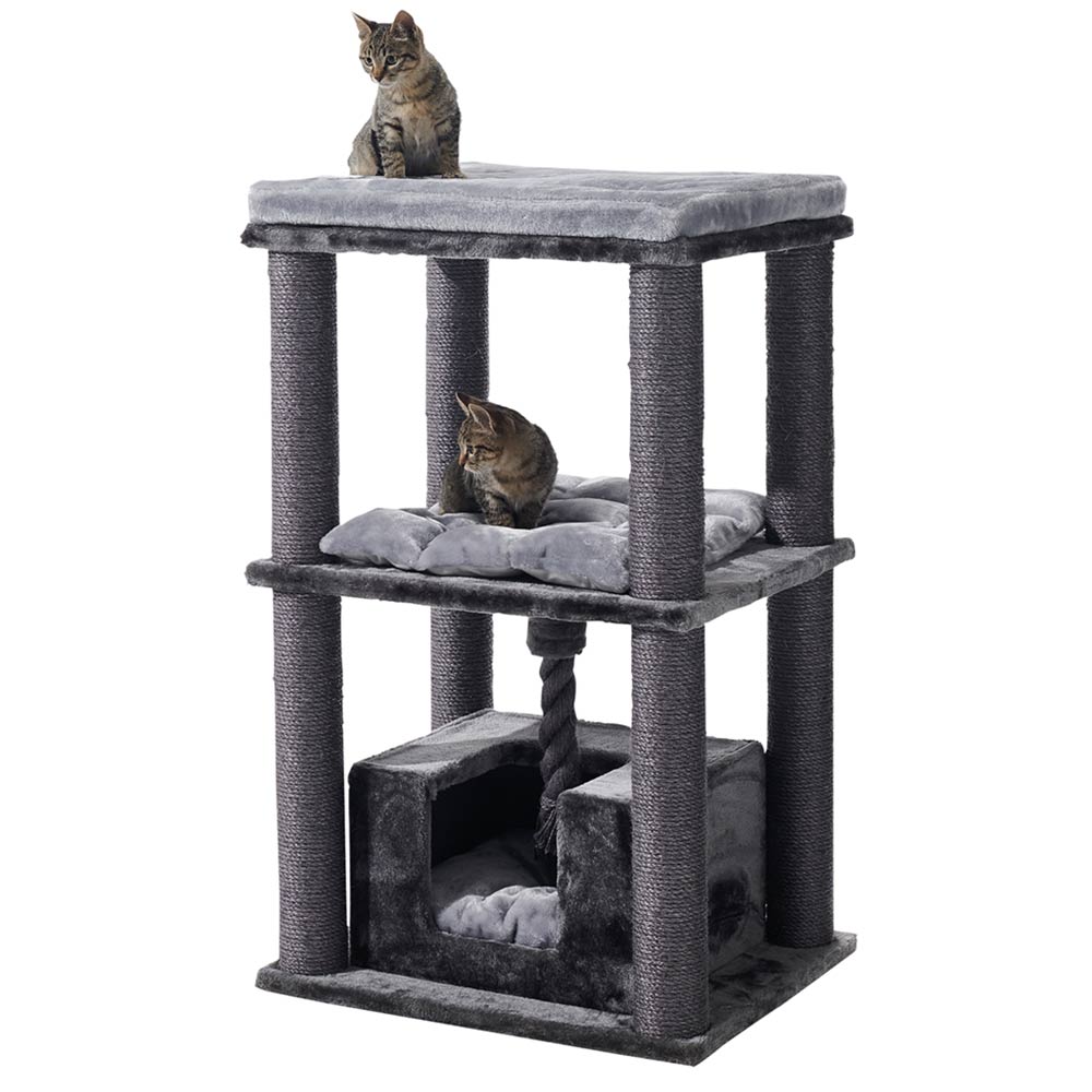 Grauer Kratzbaum BRIDA mit mehreren Plattformen, einer entspannten und einer sitzenden Katze. Schützender Bereich und Sisal-Tau.