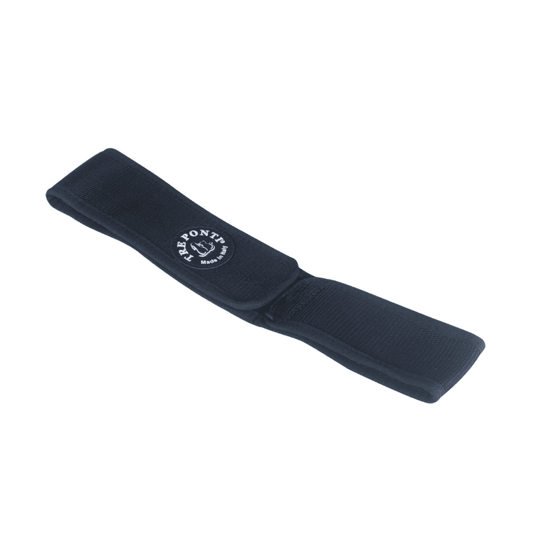 Schwarzes elastisches Band mit breiter, gepolsterter Mitte und hellem Logo, ideal für sportliche Aktivitäten und Fitness.