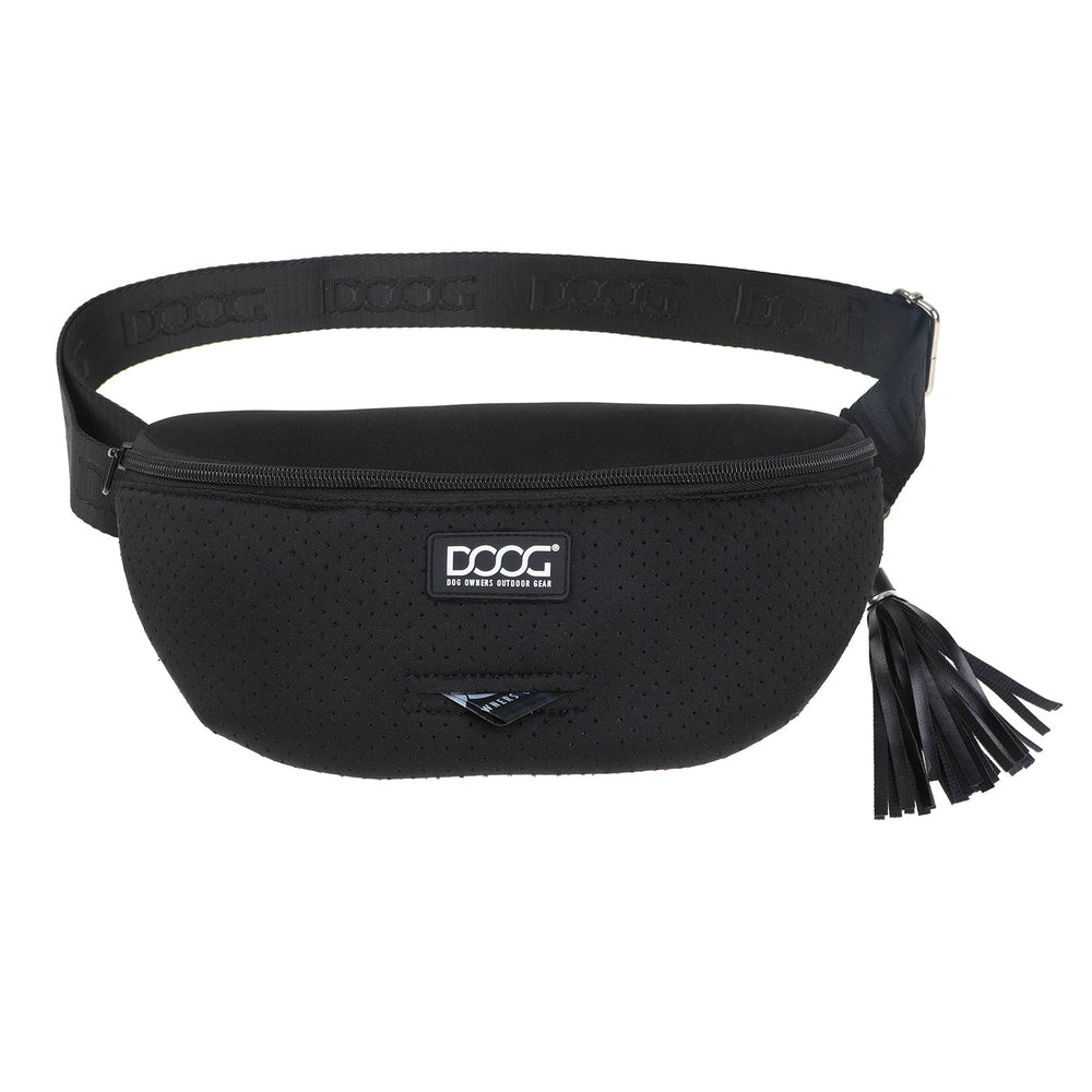 Schwarze DOOG Neosport Gürteltasche mit perforierter Oberfläche und verstellbarem Trageriemen, ideal für Sport und Freizeit.