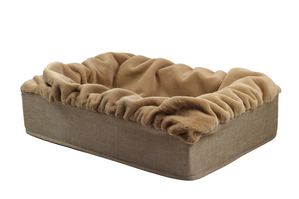 Quadratisches Hundebett Buddelbox® mit stabilem, neutralem Bezug und weicher, flauschiger Innenauskleidung.