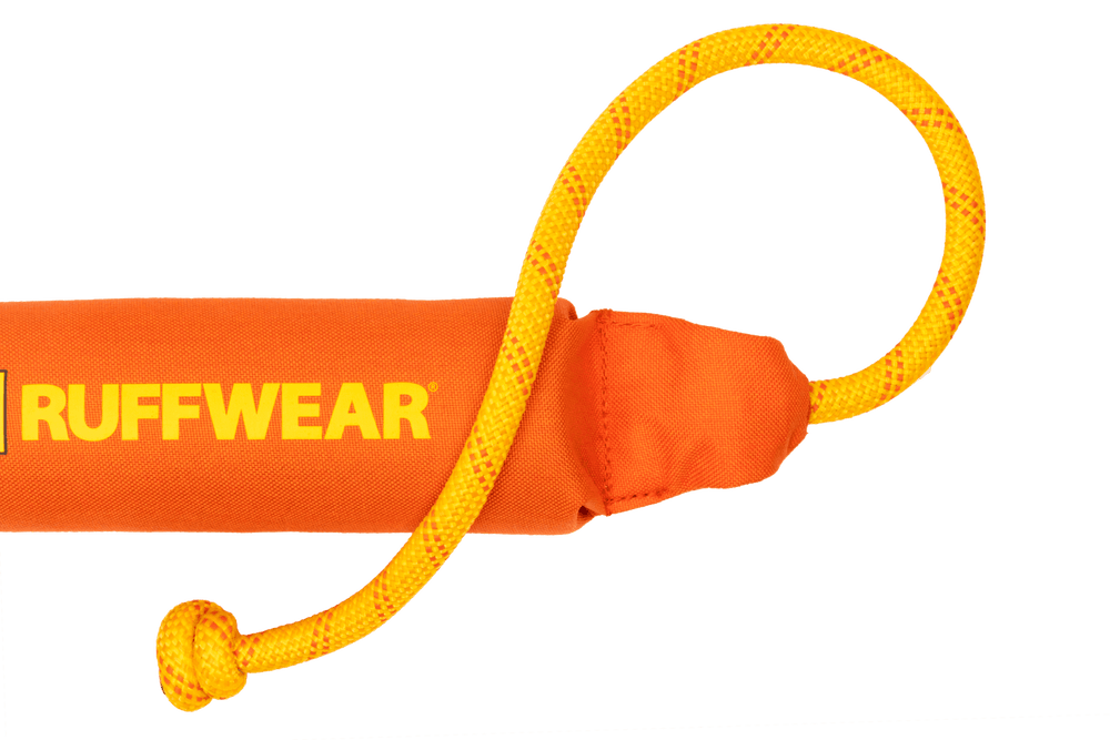 Orangefarbenes Hundehalsband von RUFFWEAR mit gelbem Knoten, ideal für Freizeit- und Wurfspiele im Wasser.