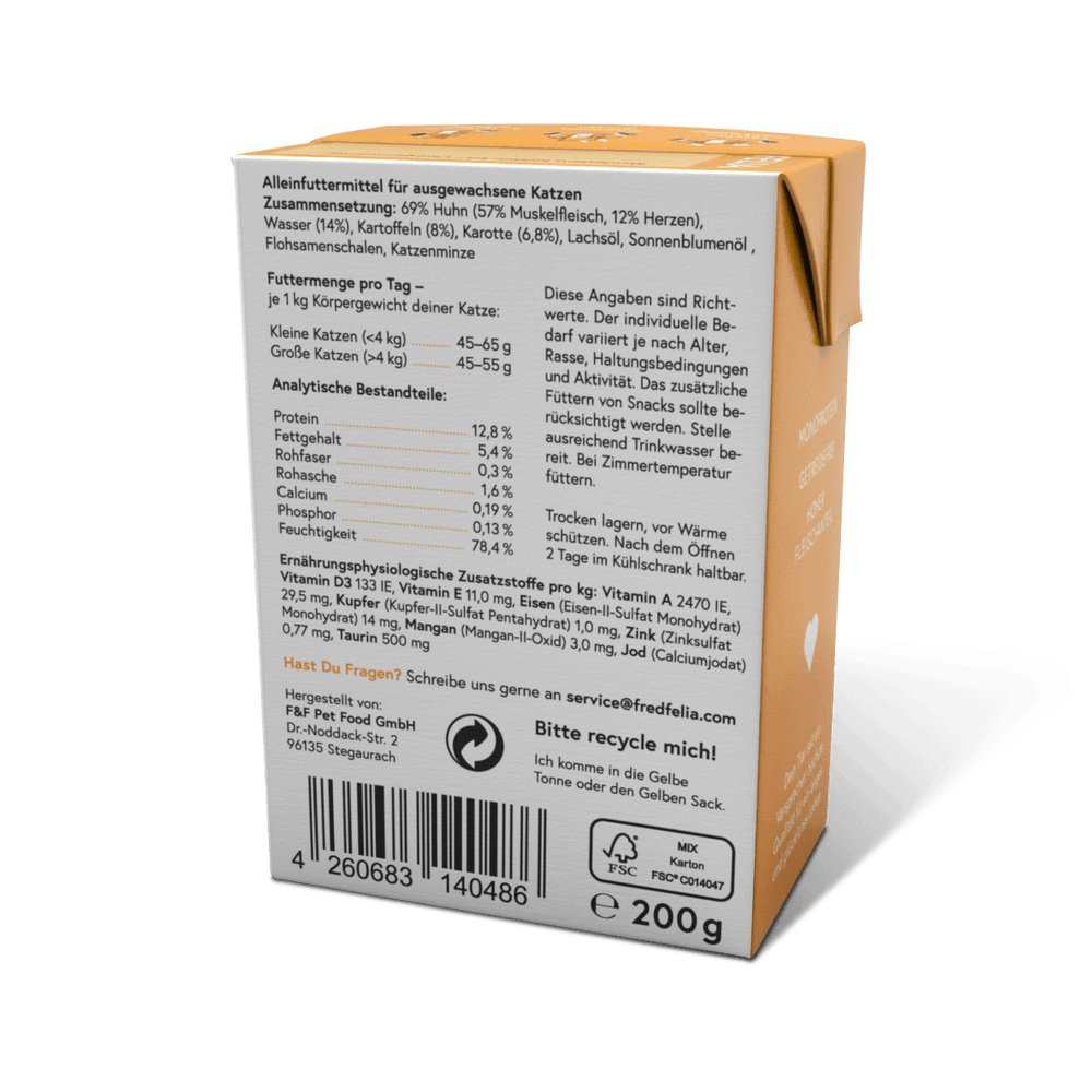 Verpackung von FELIA Huhn Nassfutter für Katzen mit Inhaltsstoffen und Fütterungshinweisen auf der Rückseite.