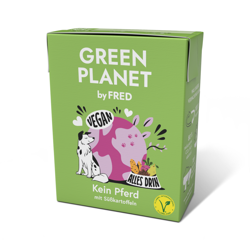 Vegane Futteralternative GREEN PLANET Kein Pferd in umweltfreundlicher Verpackung mit Süßkartoffeln und bunten Illustrationen