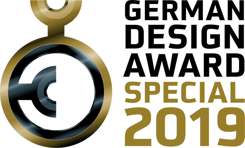 ALT-Text: Logo des German Design Award 2019 für das PRADO Design-Hundebett OXFORD in Schwarz und Gold.