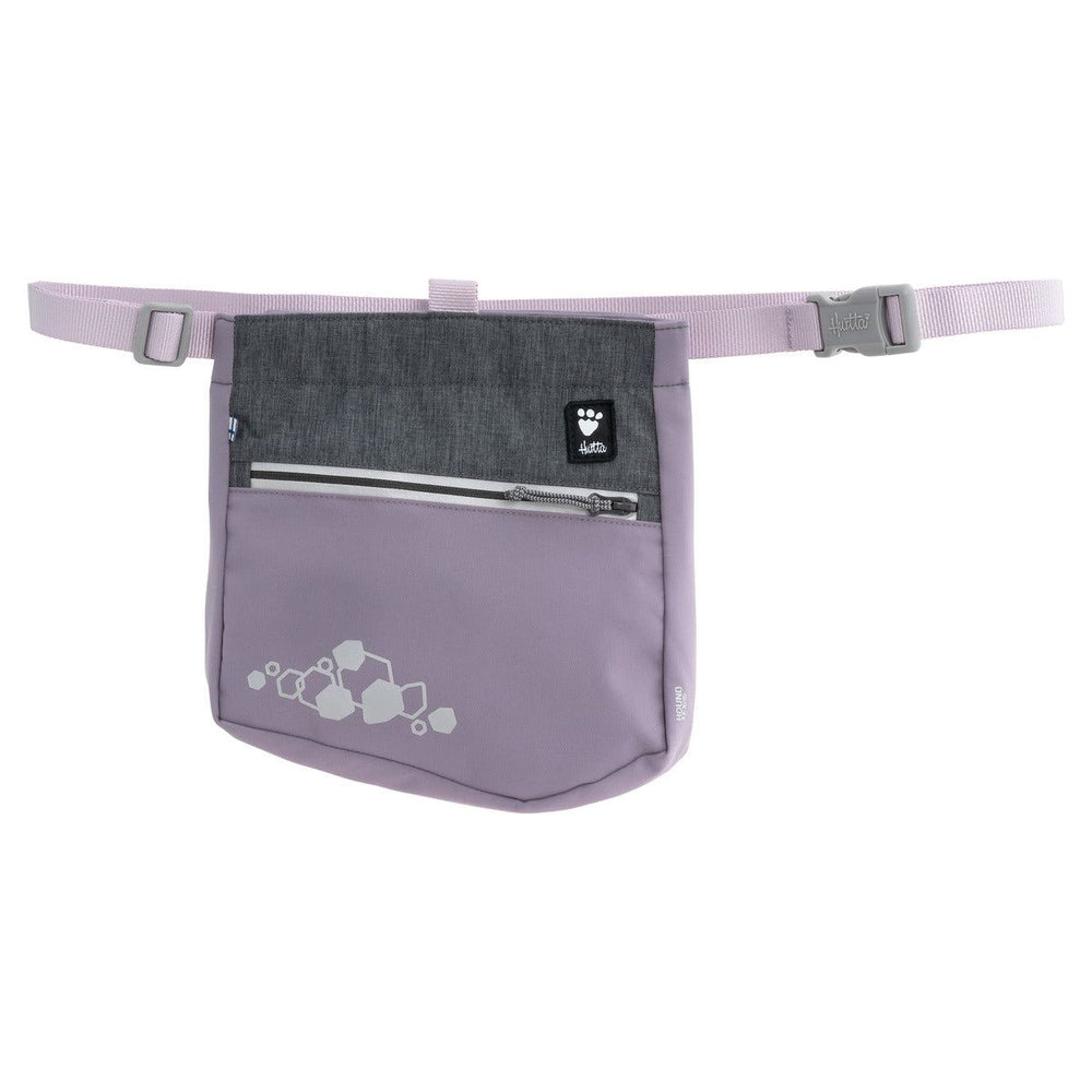 Lilafarbene Bauchtasche mit grauem Oberteil, verstellbarem Gurt und vorderer Reißverschlusstasche. Ideal für Snacks unterwegs.