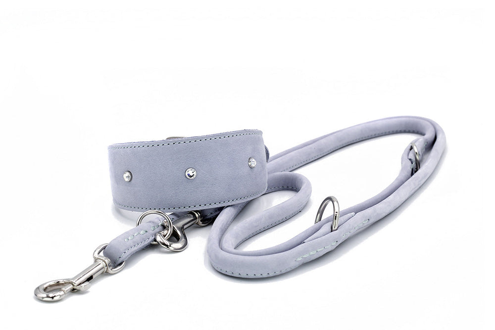 Windhundhalsband Diamond in Grau mit Karabinerhaken und dekorativen Steinen für stilvolle Hunde.