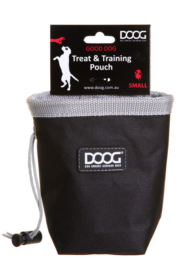 Schwarze Leckerchen-Tasche mit Kordelzug und silbernem Rand für kleine Hunde. Ideal für Training und Snacks unterwegs.
