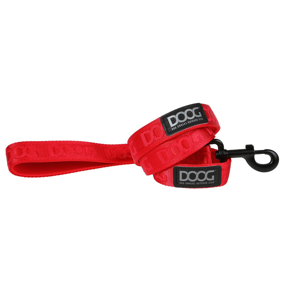 Rote Neoprene Hundeleine von DOOG mit strapazierfähigem Material und Karabinerhaken. Ideal für aktive Hundebesitzer.