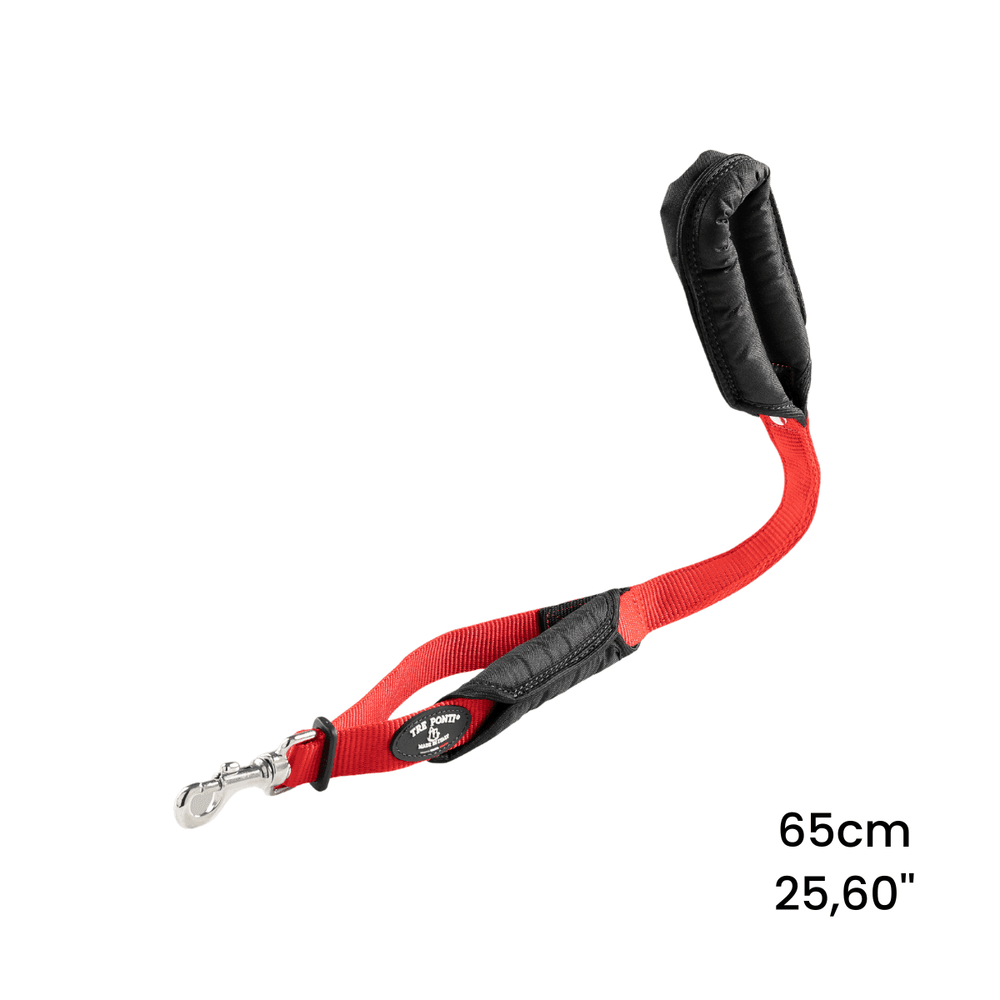 "Robuste rot-schwarze Hundeleine mit gepolstertem Griff und 65 cm Länge für optimalen Komfort beim Spaziergang."