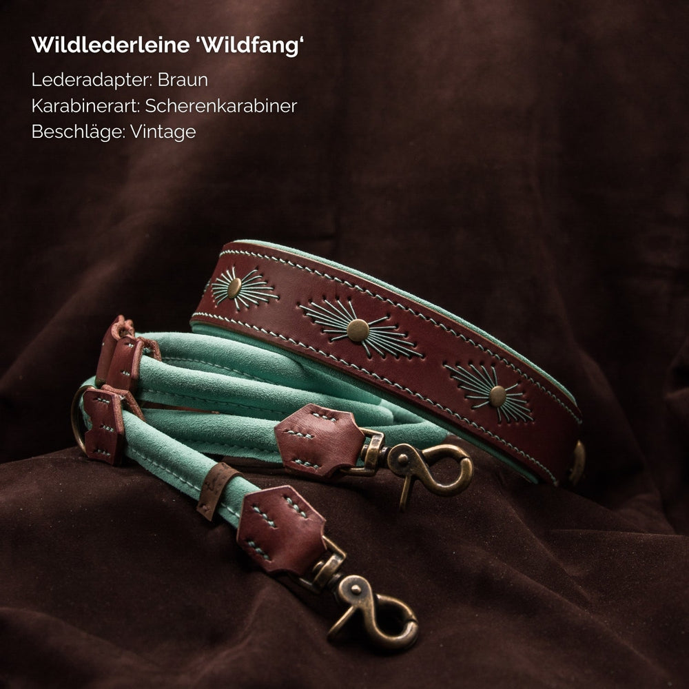 "Wildlederleine Wildfang in Braun und Türkis mit Vintage-Beschlägen für stilvolle Hundebesitzer."