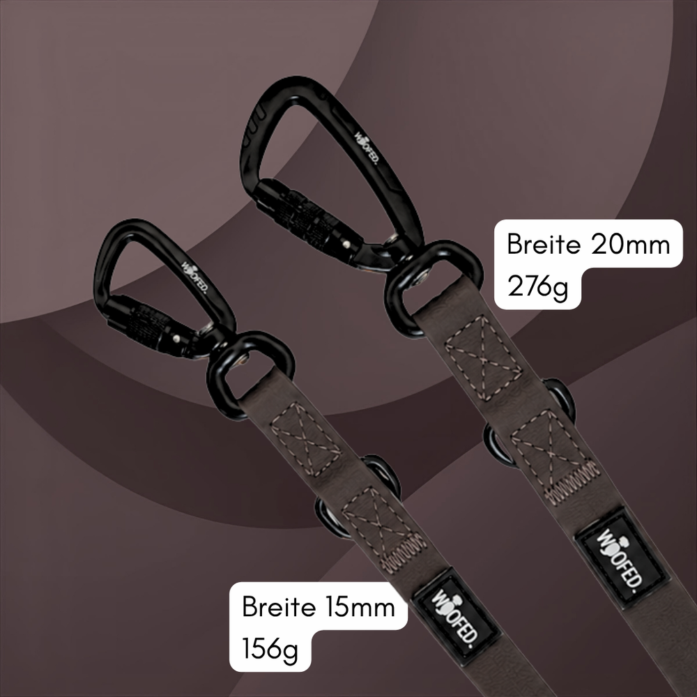 Umhängeleine WOOFLEX® Pro in zwei Breiten (15 mm und 20 mm) in braun mit schwarzen Karabinerhaken.