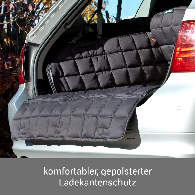 Gepolsterter Autoschutz für Kofferraumkante in Schwarz, bietet Schutz und stylisches Design.