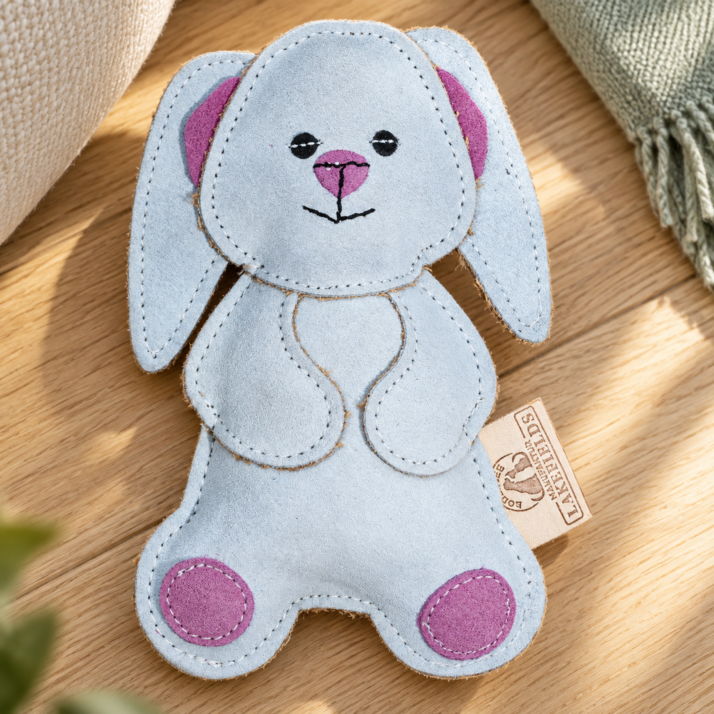 Lederspielzeuge aus Wildleder – Hase – Fellino Produktmotiv 2026-10
