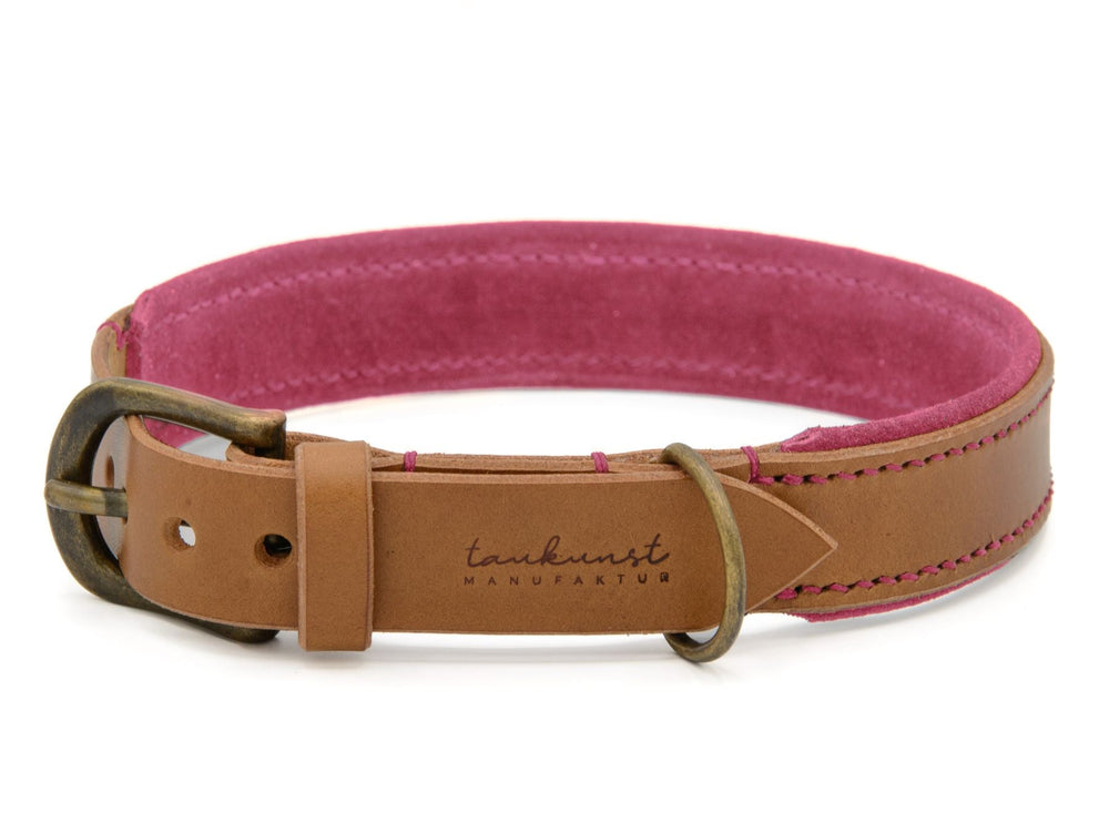 "Hochwertiges Lederhalsband für Hunde in hellbraun mit pinker Fütterung und stabiler Metallschnalle."
