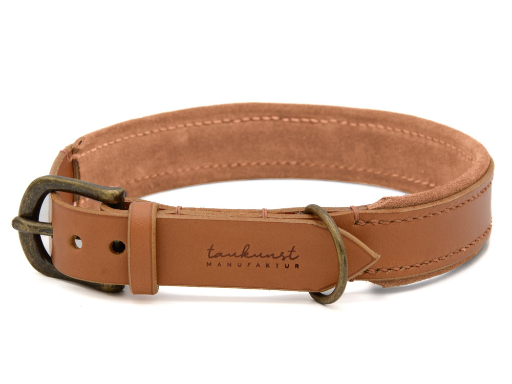 Brauner Lederhalsband Wildfang mit klassischem Schnallenverschluss und elegantem Design, geprägt mit "taukunst".