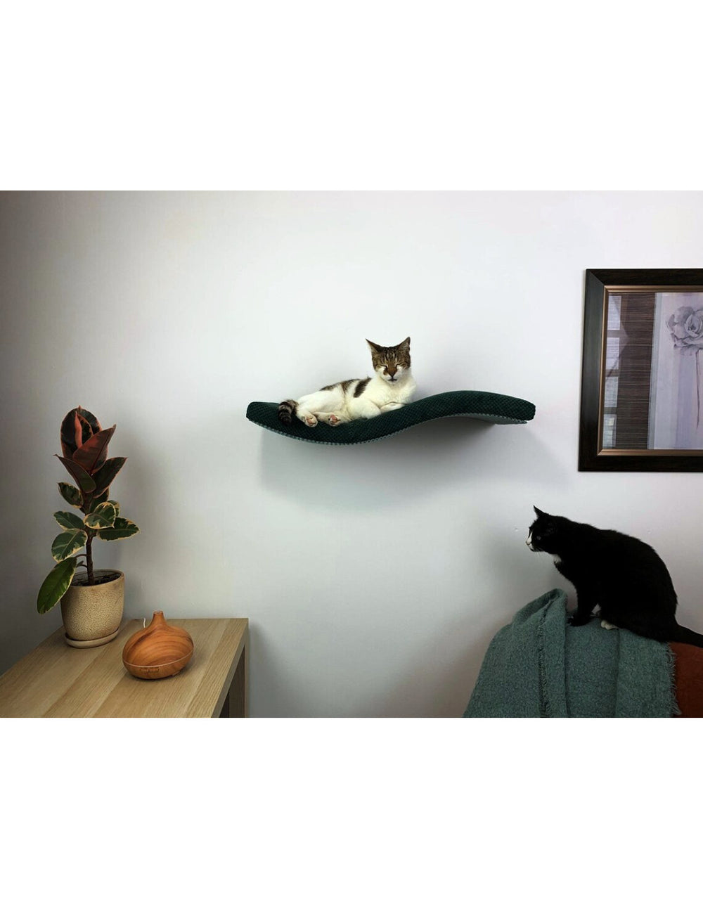 Metal Base Cat Wall Shelf WAVE | catsatelier-image-419