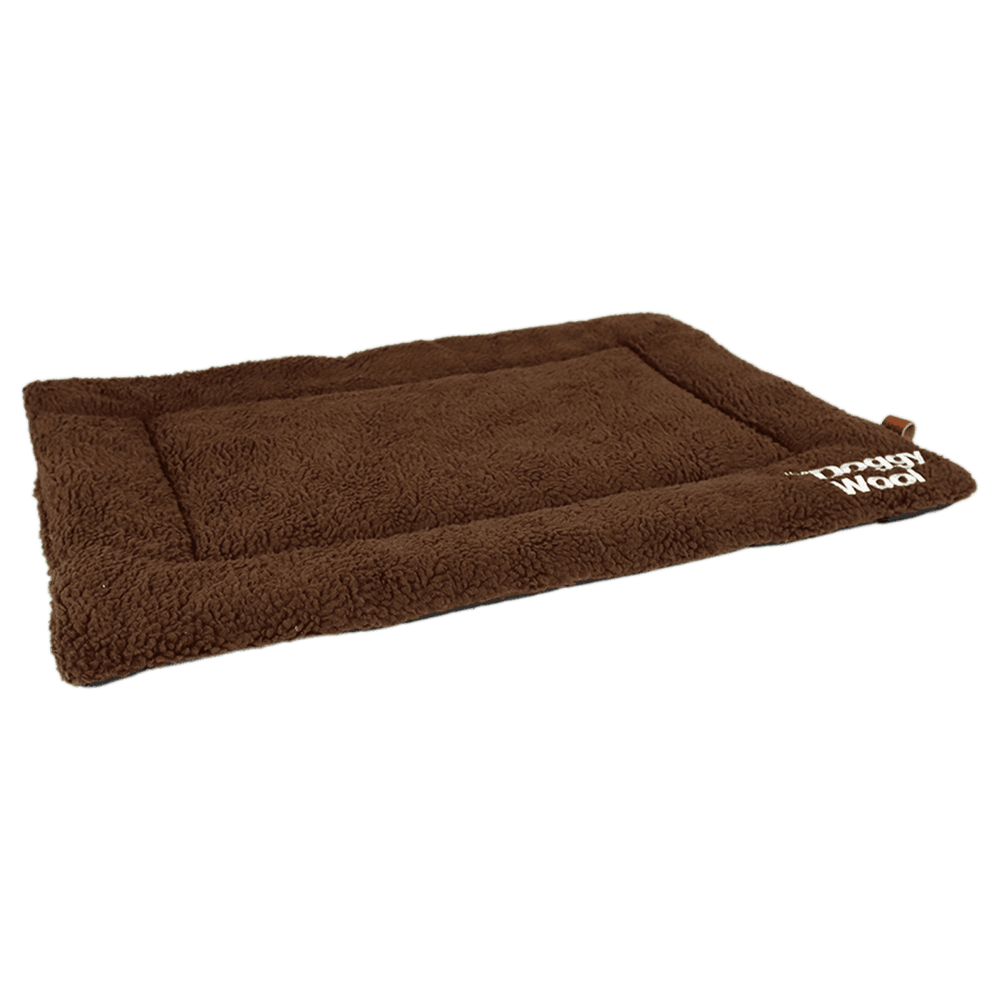 Braune, rechteckige Doggy Wool Liege- und Kratzmatte aus weichem Material mit umschlossener Kante und einfachem Design.
