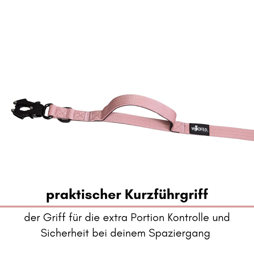 Praktische Hundeleine mit kurzem Griff und rostfreiem Froschkarabiner in zartem Rosa von WOFED.