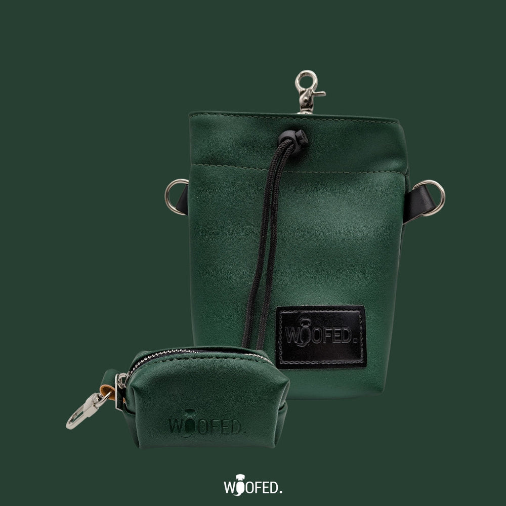 Leckerlibeutel Forest in Grün mit Kordelzug, ideal für Gassirunden, inklusive kleiner Tasche für Schlüssel oder Geld.